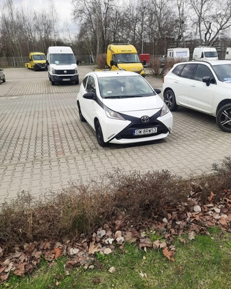 Toyota Aygo cena 26900 przebieg: 75300, rok produkcji 2016 z Wrocław małe 667